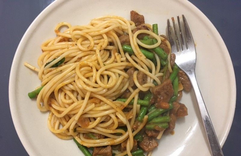 牛排炒意面