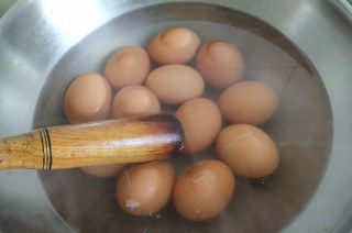 第4步(五香鸡蛋的做法)