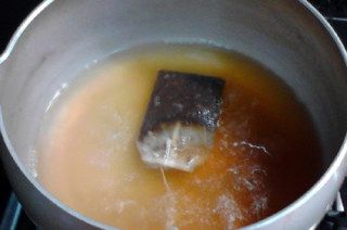 第6步(肉桂苹果奶茶的做法)