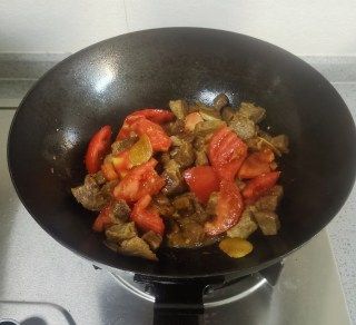 第7步(西红柿土豆炖牛肉的做法)