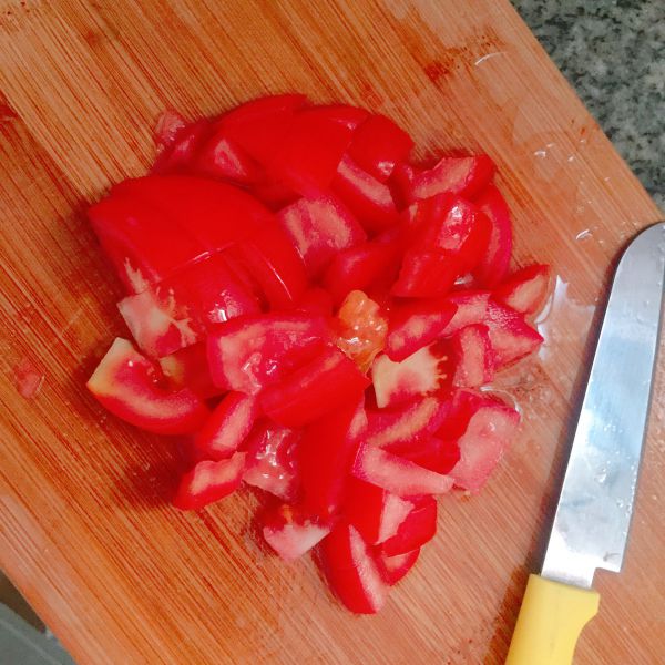 第3步(番茄鸡胸肉丸的做法)
