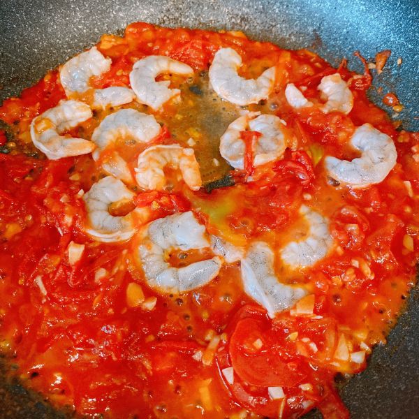 第6步(番茄虾仁蔬菜汤（万能蔬菜汤、低脂高营养）的做法)