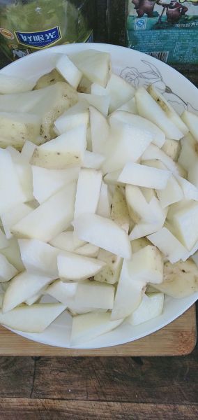 第2步(土豆炖排骨的做法)