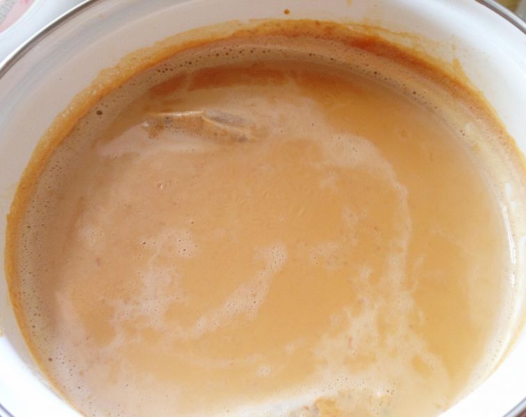 第4步(港式焦糖奶茶的做法)