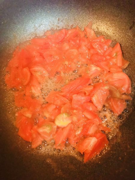 第1步(超级懒人食谱——西红柿、平菇、豆腐的做法)