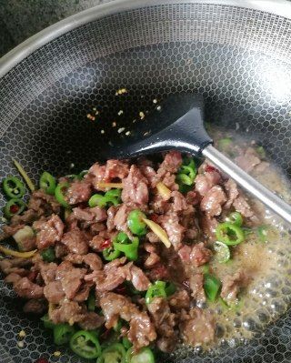 第7步(青椒炒牛肉的做法)