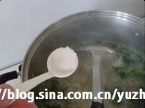 第11步(菠菜猪肝粥的做法)
