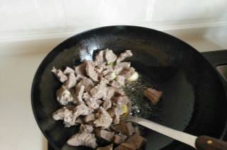 第5步(土豆炖牛肉的做法)
