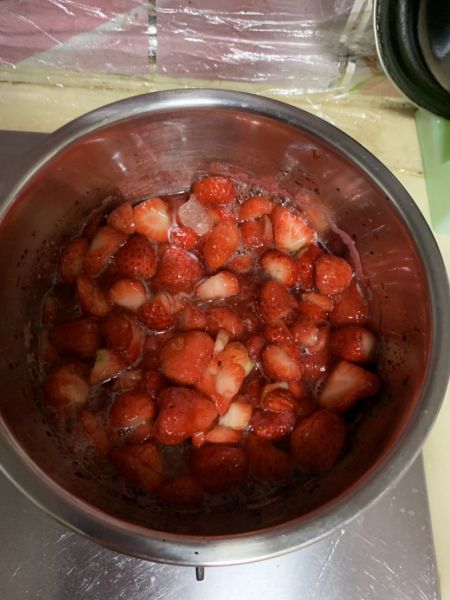 第2步(自制草莓酱的做法)