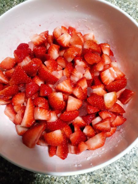 第2步(草莓果酱的做法)