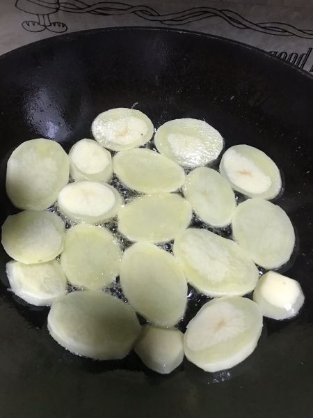 第2步(干锅土豆的做法)