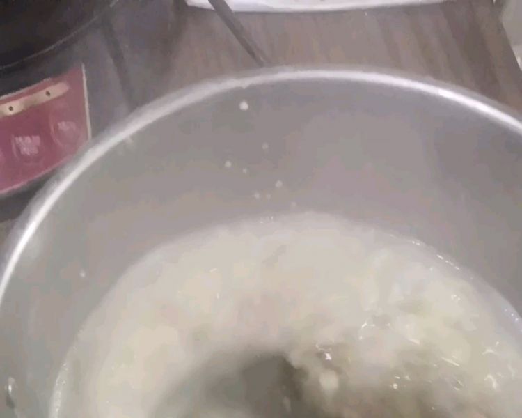 第4步(海鲜粥的做法)