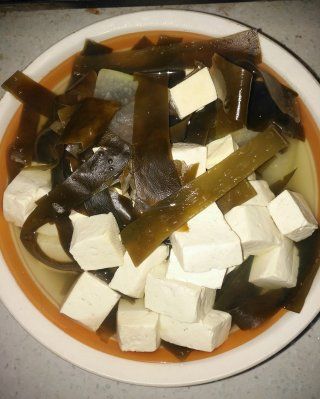 第9步(减脂晚餐：冬瓜海带豆腐汤的做法)