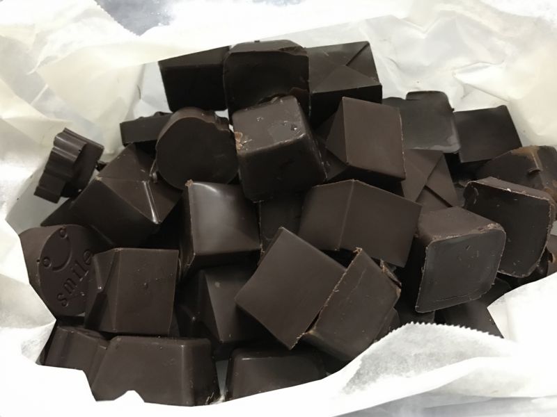 自制黑巧克力成品图