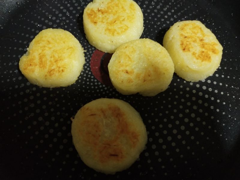 第7步(韩式土豆饼的做法)