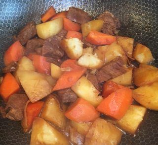 第13步(土豆胡萝卜炖牛肉的做法)