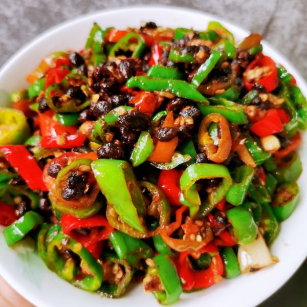米饭杀手辣椒炒豆豉