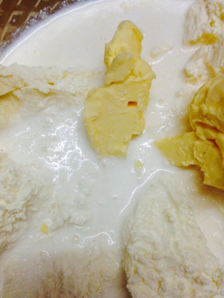 第2步(冷冻奶油奶酪 芝士的使用-轻乳酪/芝士蛋糕的做法)