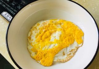 第4步(煎鸡蛋的做法)