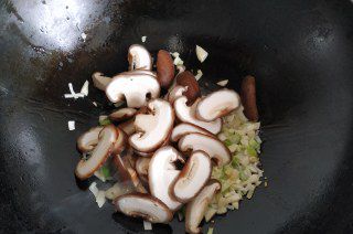 第9步(香菇油菜的做法)