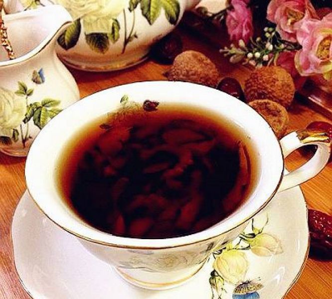桂圆红枣茶成品图