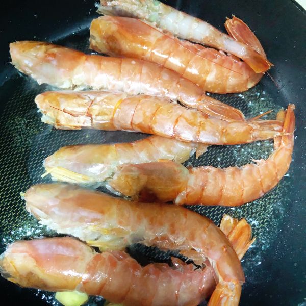 第3步(家常菜：油焖大虾的做法)