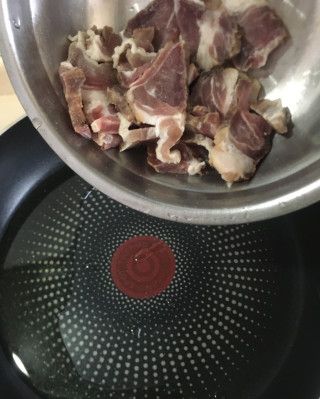 第7步(春笋炒腊肉的做法)