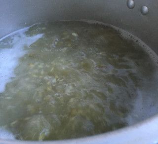第6步(百合绿豆汤的做法)
