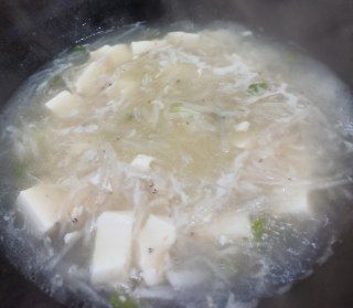 第9步(葱香萝卜丝豆腐汤的做法)