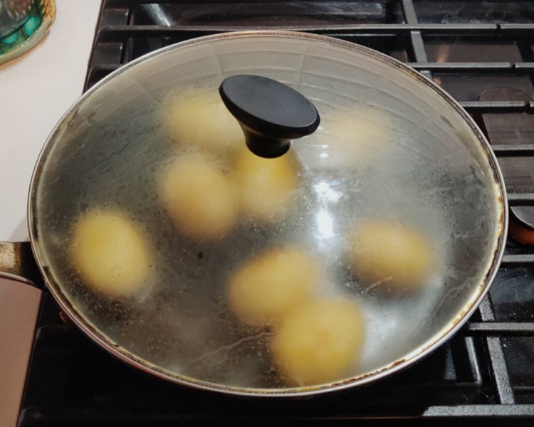 第6步(金蛋土豆【黄油煎土豆】的做法)