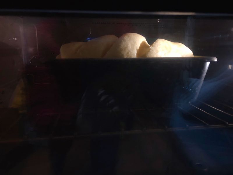 第7步(低筋面粉版奥地利小胡的奶香面包的做法)