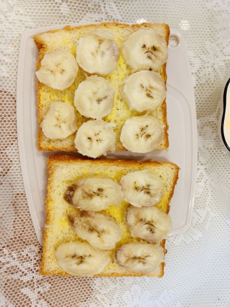 第3步(香蕉吐司的做法)