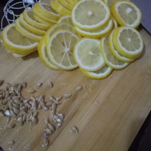 第3步(柠檬蜂蜜的做法)