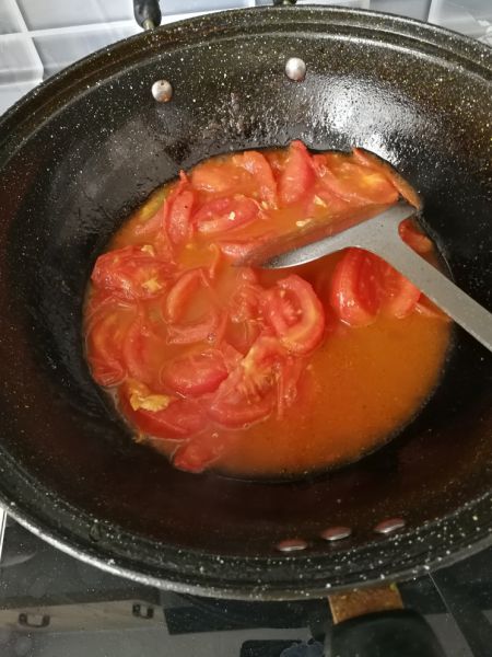 第3步(西红柿鸡蛋米线的做法)