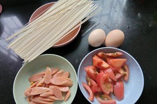 第1步(西红柿鸡蛋拌面的做法)