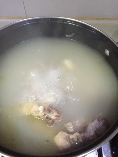 第3步(韩式牛尾汤的做法)