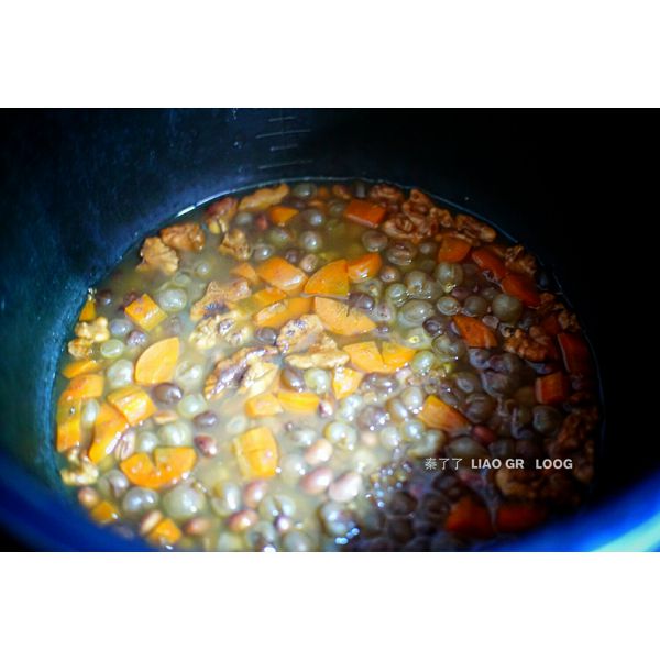 第4步(胡萝卜营养豆浆的做法)
