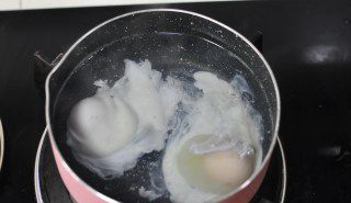 第6步(荷包蛋面条的做法)