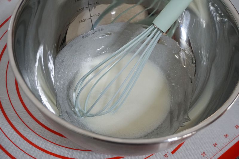 第4步(酸奶小蛋糕的做法)