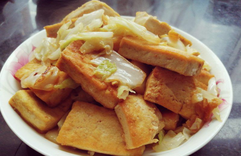 “清肠食谱”白菜烧豆腐成品图