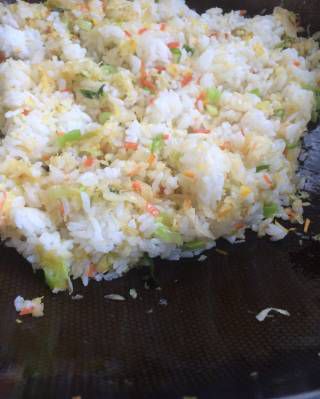 第7步(酸菜炒米饭的做法)