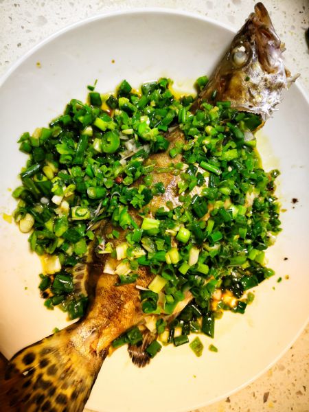 清蒸葱花桂花鱼的做法 菜谱大杂烩