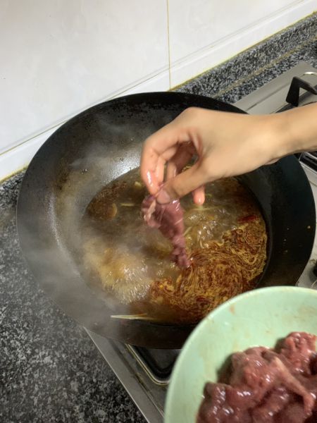 第22步(水煮牛肉的做法)