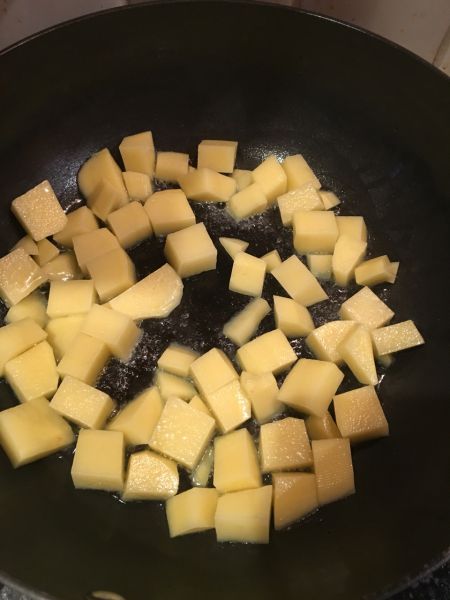 第5步(土豆炖排骨的做法)