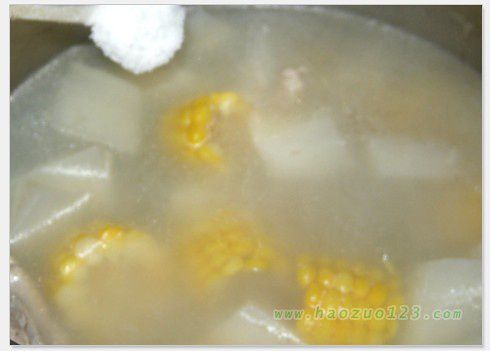 第5步(玉米排骨汤的做法)