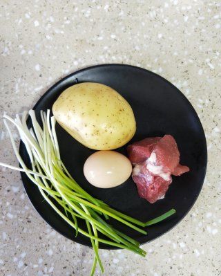 第1步(炸土豆丸子的做法)