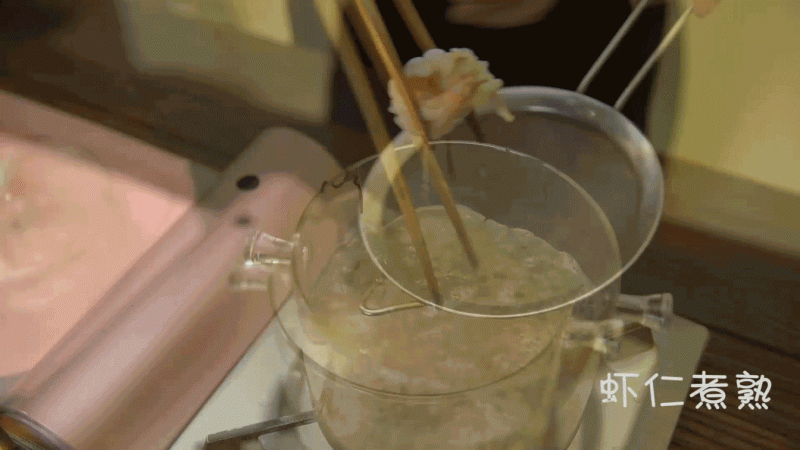 第3步(海鲜拌蕨根粉的做法)