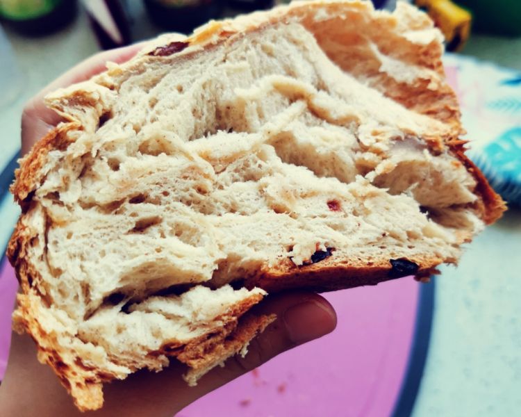 面包机小白制作的可口面包成品图