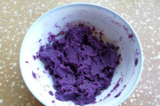 第2步(紫薯糯米饼的做法)