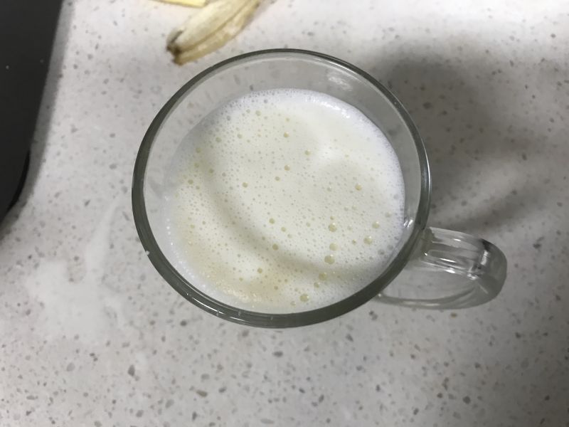 第4步(香蕉牛奶的做法)